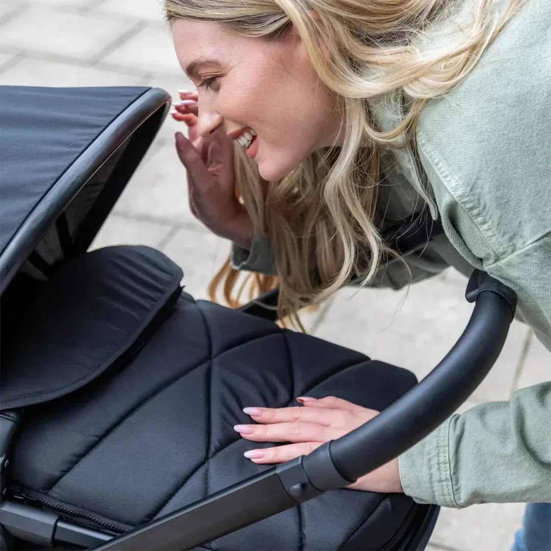 Babymore Mimi Travel System Coco i-Size Car Seat with Isofix Base - Black